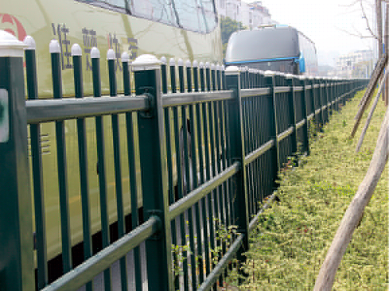 鋅鋼草坪護欄